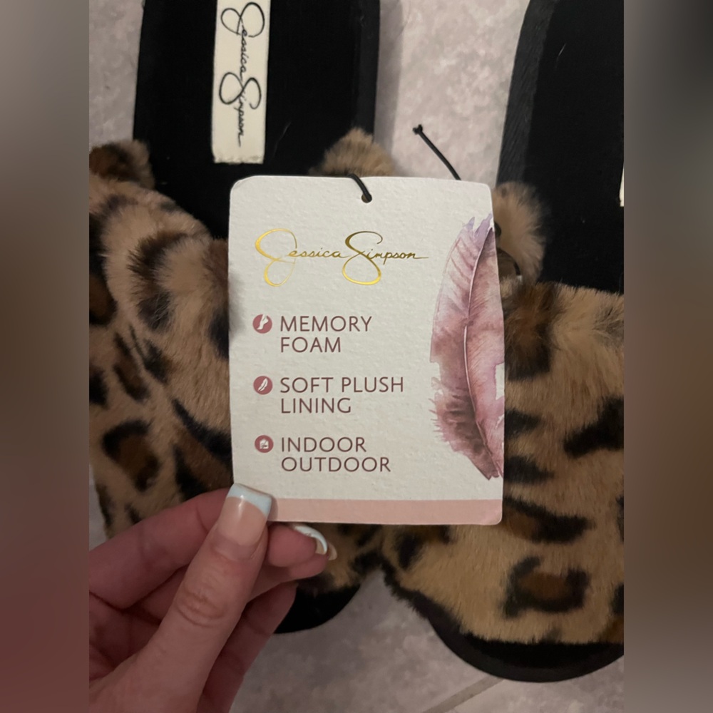 Jessica Simpson Cheetah Print Plush Slippers - Picture 2 of 7